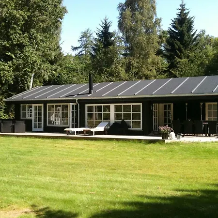 Scandinavian With Fantastic Location بيت للعطل Fårevejle